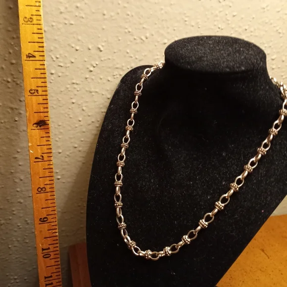 Premier Designs Silver Toned Chain Necklace - Picture 3 of 4